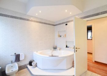 Bagno - Trilocale via leonardo da vinci 40, Cantù - foto 13