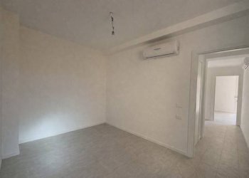 Camera da letto - Bilocale via del Greto, 1, Bologna (zona Borgo Panigale) - foto 8