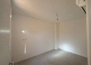 Camera da letto - Bilocale via del Greto, 1, Bologna (zona Borgo Panigale) - foto 9