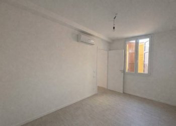 Camera da letto - Bilocale via del Greto, 1, Bologna (zona Borgo Panigale) - foto 10