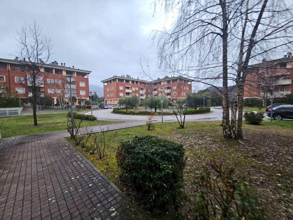 Zona - Trilocale via Luigi Cipriani, Rieti - foto 2