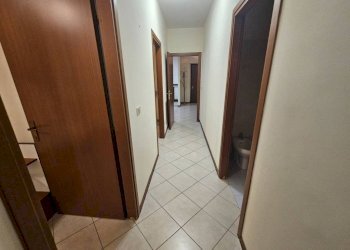 Corridoio - Trilocale via Luigi Cipriani, Rieti - foto 5