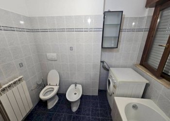 Bagno - Trilocale via Luigi Cipriani, Rieti - foto 9