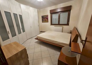 Camera da letto - Trilocale via Luigi Cipriani, Rieti - foto 13