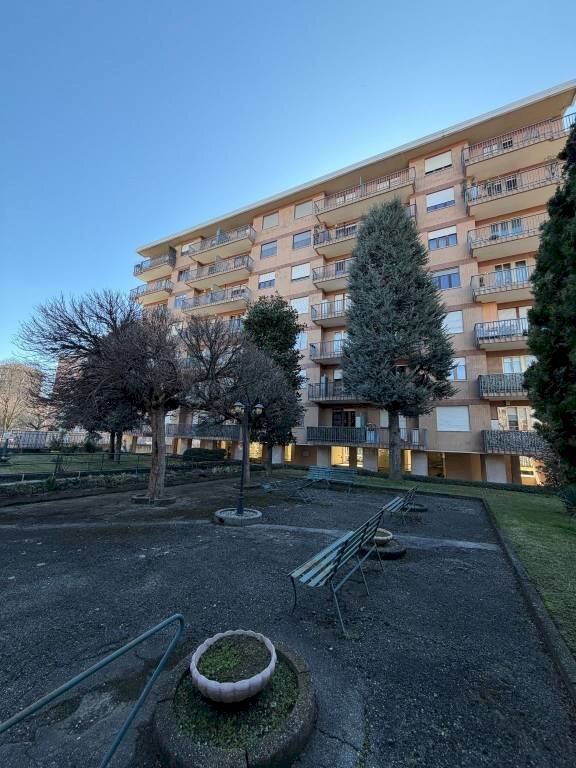 Facciata - Three-room apartment corso Gaetano Salvemini, 51, Torino (neighborhood Mirafiori Nord) - photo 2