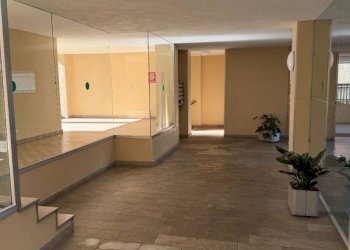 Interno palazzo - Trilocale corso Gaetano Salvemini, 51, Torino (zona Mirafiori Nord) - foto 7