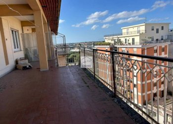 Terrazzo - Trilocale piazza Don Luigi Sturzo, Aprilia - foto 22