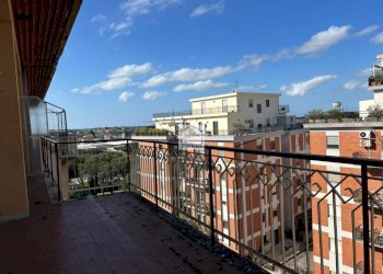 Balcone - Trilocale piazza Don Luigi Sturzo, Aprilia - foto 2