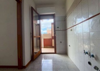 Cucina 5. - Appartamento via Dell'Albareto, Roma (zona Acilia) - foto 11