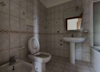 Bagno 2. - Appartamento via Dell'Albareto, Roma (zona Acilia) - foto 20
