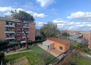 Viste 4. - Appartamento via Dell'Albareto, Roma (zona Acilia) - foto 31