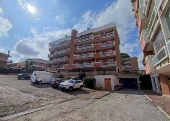 Viste 7. - Appartamento via Dell'Albareto, Roma (zona Acilia) - foto 34