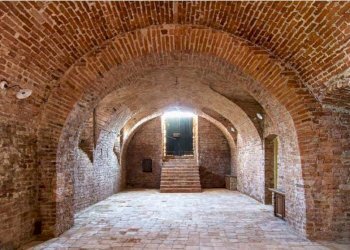 Interno palazzo - Villa Frazione Lavezzole, 43, San Damiano d'Asti - foto 30