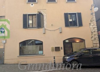 Facciata - Loft piazza Italia, 1, Alzano Lombardo - foto 31