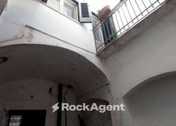 Negozio via Cesare Battisti, 12, Carmiano - foto 26