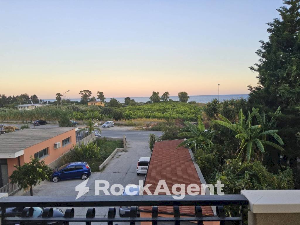 Trilocale via Aguglia I, Caulonia - foto 1