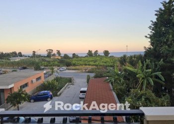 Three-room apartment via Aguglia I, Caulonia - photo 1