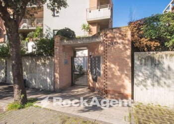 Facciata - Trilocale viale Primo Vere, 148, Pescara - foto 28