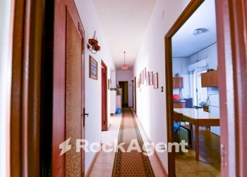 Corridoio - Quadrilocale via Bambinello Gesù, 24, Catanzaro - foto 12