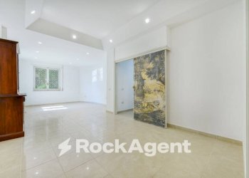 Cucina - Appartamento via Francesco Petrarca, Napoli (zona Posillipo) - foto 1