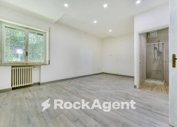 Camera da letto - Appartamento via Francesco Petrarca, Napoli (zona Posillipo) - foto 10