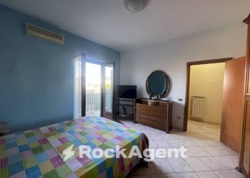 Camera da letto - Quadrilocale via Publio Virgilio Marone 10, Poggiomarino - foto 20