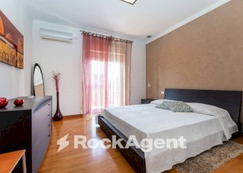 Camera da letto - Quadrilocale via Duca degli Abruzzi, 83, San Giovanni la Punta - foto 13