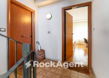 Interno palazzo - Quadrilocale via Duca degli Abruzzi, 83, San Giovanni la Punta - foto 31