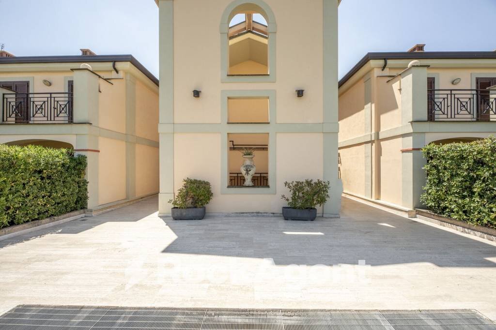 Appartamento via di Marco Simone, 80, Guidonia Montecelio - foto 1