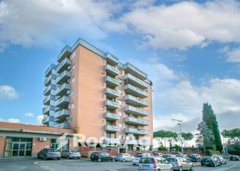 Trilocale via Deserto del Gobi, Roma (zona Torrino) - foto 45