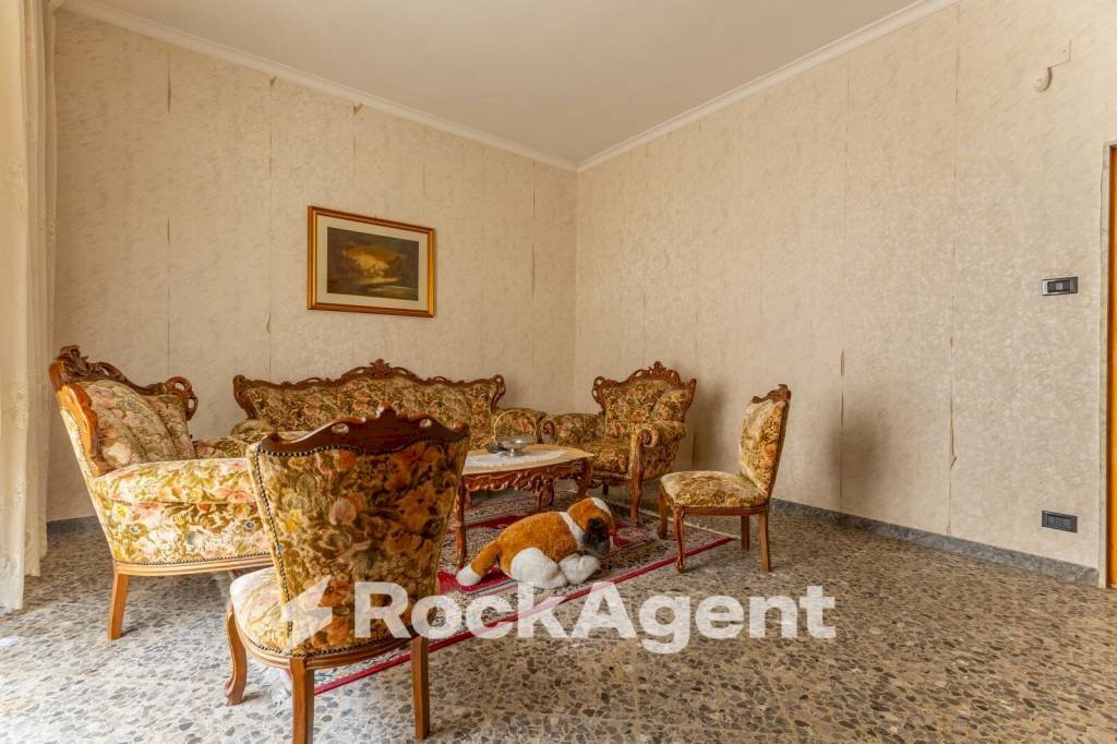 Salone - Four-room apartment via Fabio Filzi, 35, Gravina in Puglia - photo 3