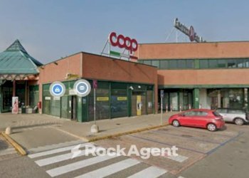 Negozio via Amilcare Ponchielli, 23, Bologna (zona Savena) - foto 13