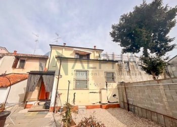 Facciata - Casa indipendente via Rivaletto, Ravenna (zona Sant'Alberto) - foto 9