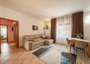 Four-room apartment Via montefiorino, Carpi - photo 2