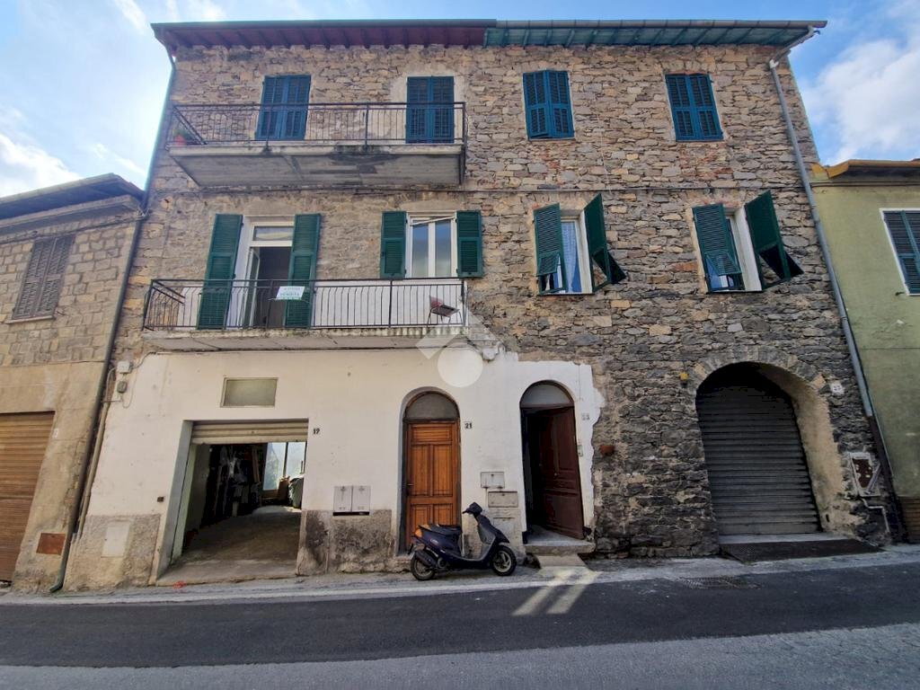 Appartamento Via Ugo Secondo Partigiano, Badalucco - foto 1