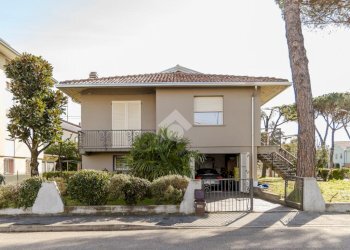 Villa Via s. bolivar, Lugo - foto 3