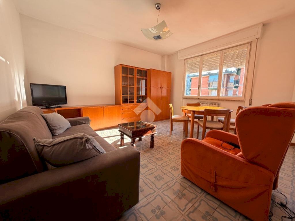 Four-room apartment Via Aurelia Sud, Arcola - photo 1