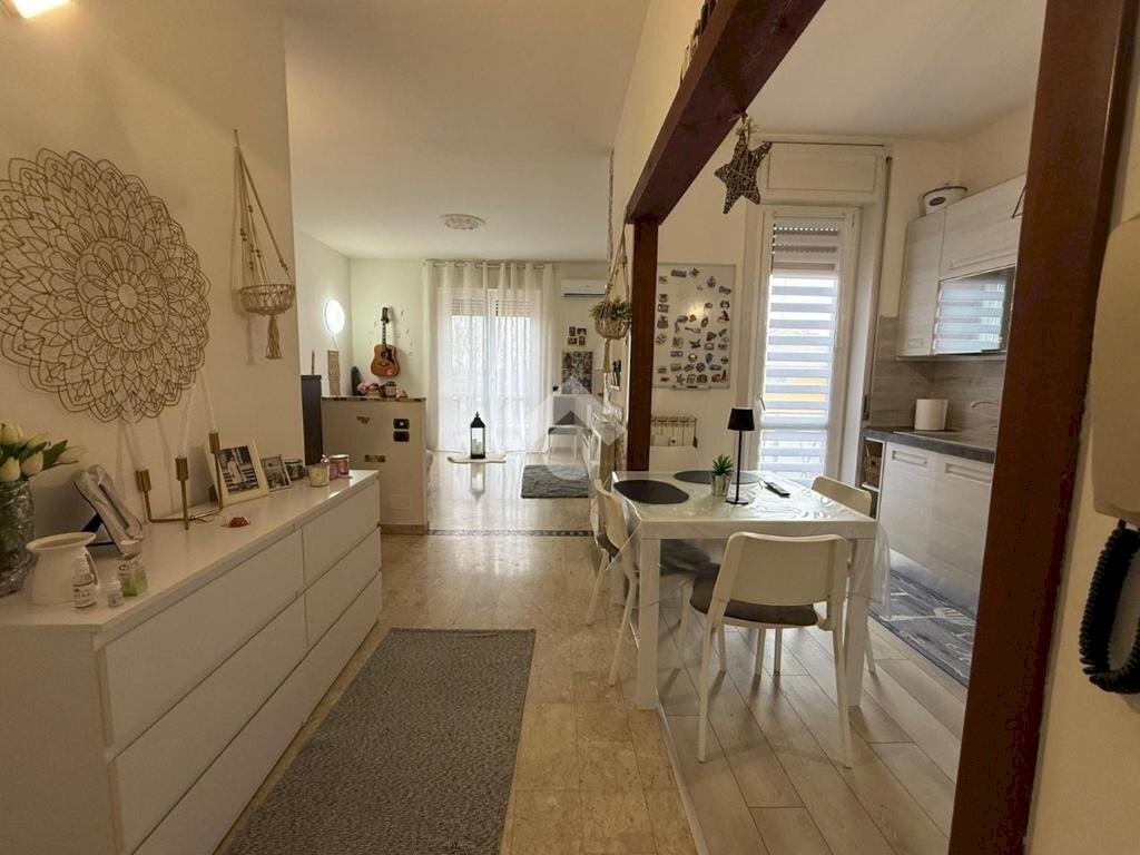 Three-room apartment Via Tornaco, Borgolavezzaro - photo 3