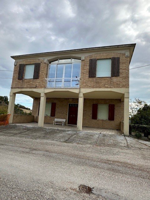 01 DI LEO IMMOBILIARE VENDE VILLINO DI AMPIE METRA - Independent house Carassai - floor plans 1
