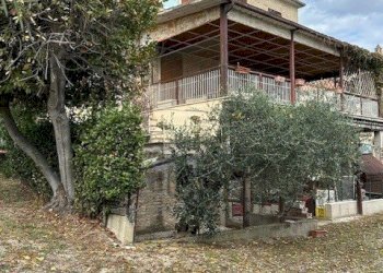 07 DI LEO IMMOBILIARE VENDE VILLINO DI AMPIE METRA - Casa indipendente Carassai - foto 8