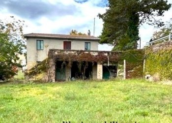 149786.jpg - Casale Carassai - foto 1