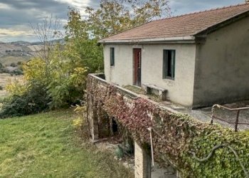 02DILEOIMMOBILIAREVENDECASADICAMPAGNACONTERRENOAGR - Casale Carassai - foto 4