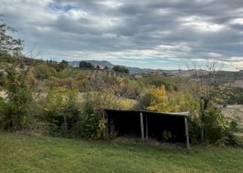 19DILEOIMMOBILIAREVENDECASADICAMPAGNACONTERRENOAGR - Casale Carassai - foto 19