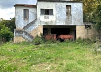 03DILEOIMMOBILIAREVENDECASOLAREDARISTRUTTURARERIPA - Casale Ripatransone - foto 1