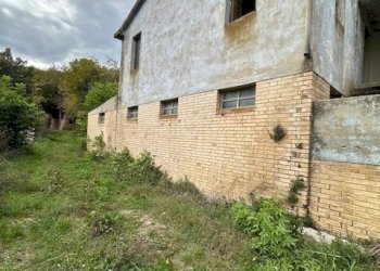 02DILEOIMMOBILIAREVENDECASOLAREDARISTRUTTURARERIPA - Casale Ripatransone - foto 3