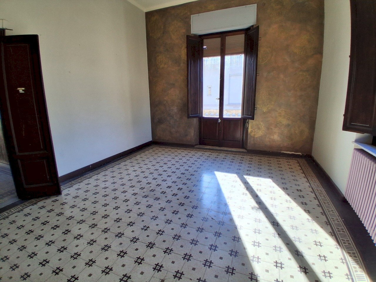 1000042129.jpg - Ufficio Via C. Angeloni, Lucca - foto 1