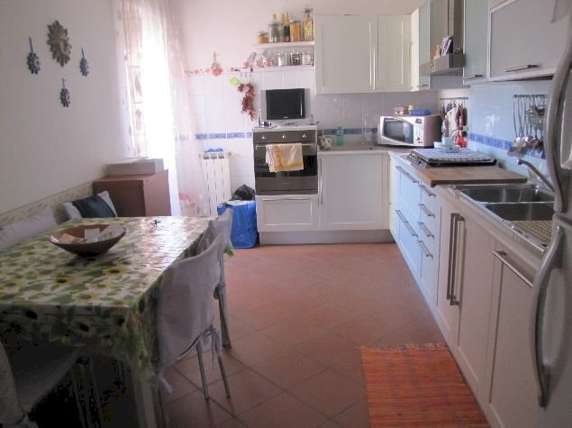 2.jpg - Appartamento Sarzana - foto 3