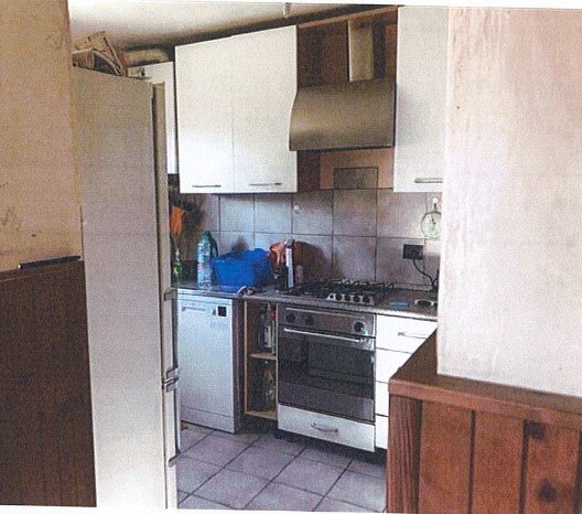 3.jpg - Appartamento Via Pino di Murta 9, Genova (zona Bolzaneto) - foto 2