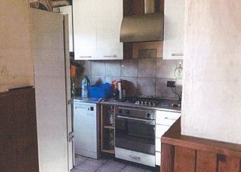 3.jpg - Appartamento Via Pino di Murta 9, Genova (zona Bolzaneto) - foto 2