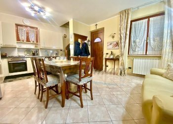 5839126842462375436.jpg - Trilocale Via Traversa Livornese, Rosignano Marittimo - foto 2